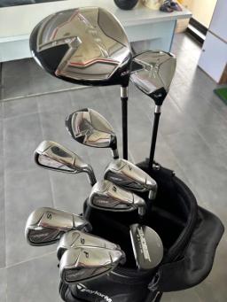 Taylormade bộ đầy đủ cho người mới bán. 
Giá mới 25 triệu 

Giá mong muốn 13 triệu. 
0949280746 (2 quân) 
Tình trạng: A cấp - 1