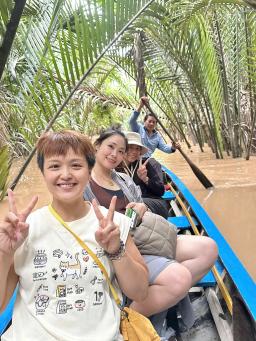 Explore Beautiful Vietnam with Guide Anh Thu - 0