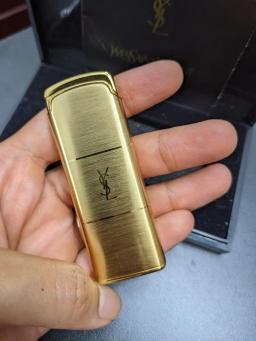 Bật lửa Yves Saint Laurent, màu vàng, chưa từng sử dụng - 2