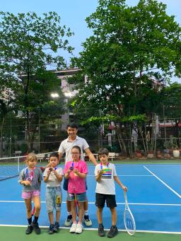기초부터 프로까지, 
Alex Tennis Center에서 테니스를 완벽하게 정복하세요! - 1