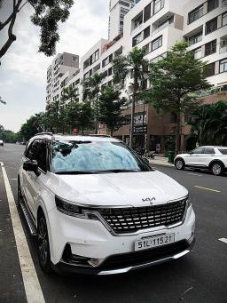 Car rental in Ho Chi Minh City (4 – 7 - 9  – 16 seaters) - 1
