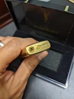 Bật lửa Yves Saint Laurent, màu vàng, chưa từng sử dụng - 4