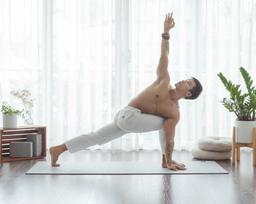 Lớp dạy Hatha Yoga từ cơ bản đến nâng cao - 0