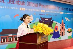 Đơn giản không chỉ là "phiên dịch viên" mà còn là phiên dịch viên Hàn-Việt Jeong Da-young, người truyền đạt chính xác nội dung của khách hàng, cảm xúc chân thành, năng lượng tích cực và tạo bầu không khí. Thành công của khách hàng chính là thành công của phiên dịch viên, tôi sẽ nỗ lực hết mình. - 4