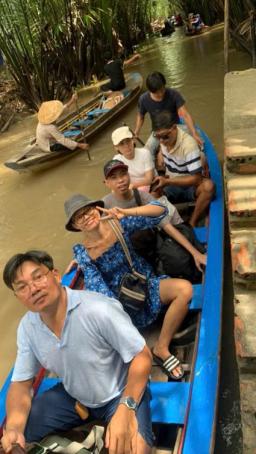 Hướng Dẫn Viên Du Lịch Biết Tiếng Anh – Bạn Đồng Hành Lý Tưởng Cho Mọi Hành Trình - 0