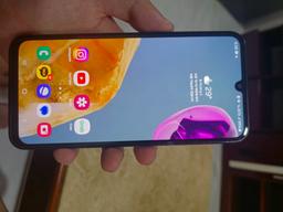 Galaxy M15-5G 128GB Light grey
갤럭시 M15 (와이드 7) 5G 128GB 라이트 그레이 팝니다 - 1