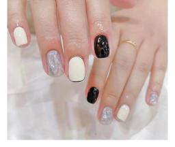 Nail design at Han’s Beauty - Nail care services - 5