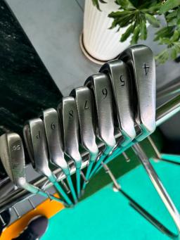 Bộ gậy sắt golf - 1