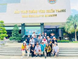 Explore Beautiful Vietnam with Guide Anh Thu - 3